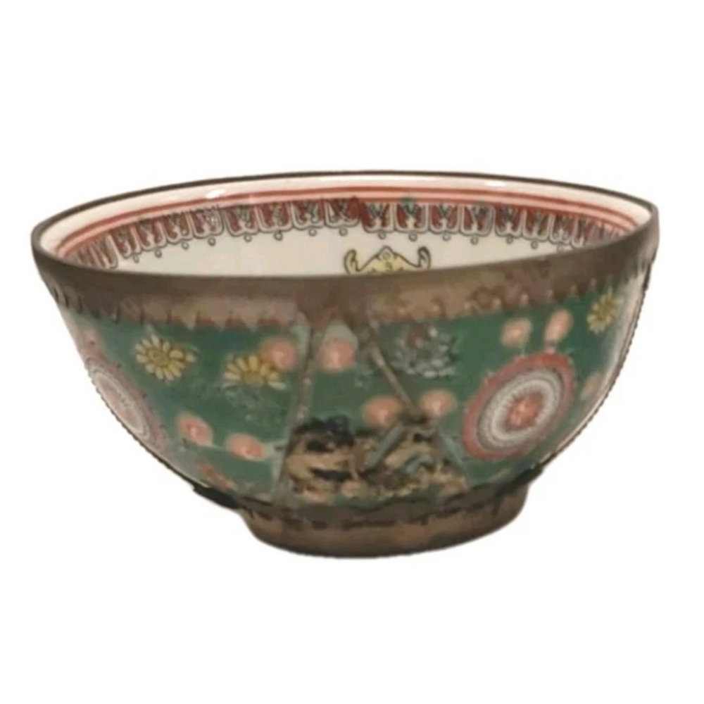 Antique Chinese Empress Hand Painted Porcelain Bowl Decorative Silver Metal Wrap